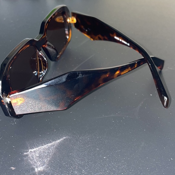 Brown Tone - Picture 4 of 5